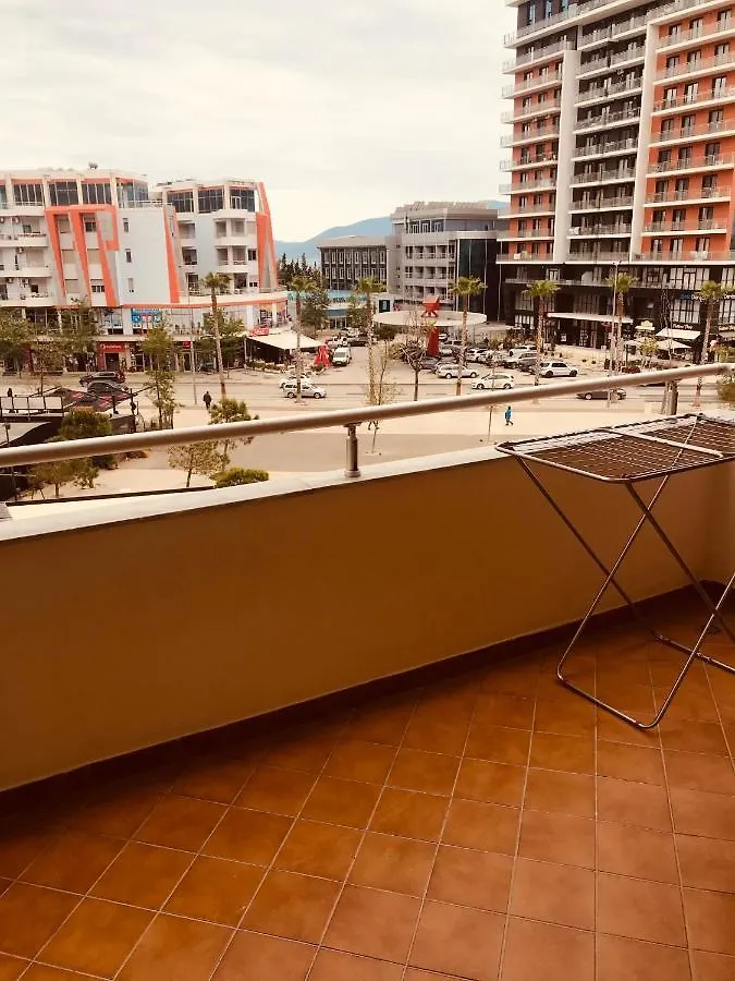 Albi Apartments Vlorë 0*,  Αλβανία